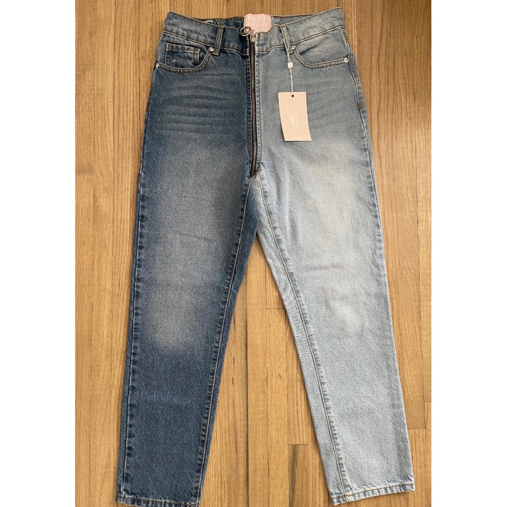 Revice yin yang women’s jeans. Size 28.